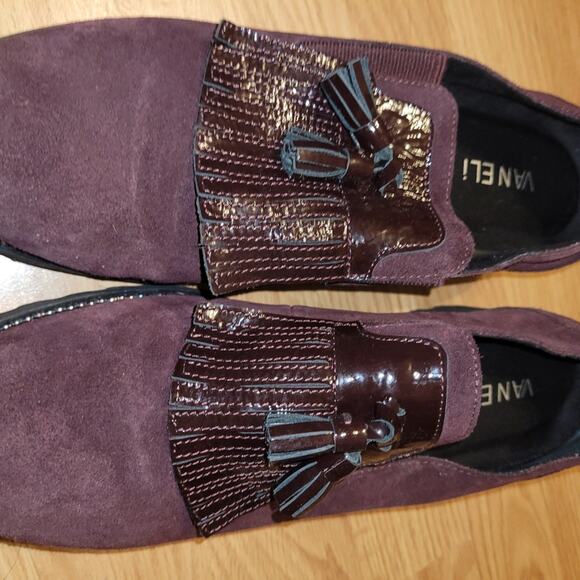 Vaneli Zoelie Burgandy Suede Round Toe Tasseled Slip On Loafers Shoes 8.5 - Picture 2 of 8